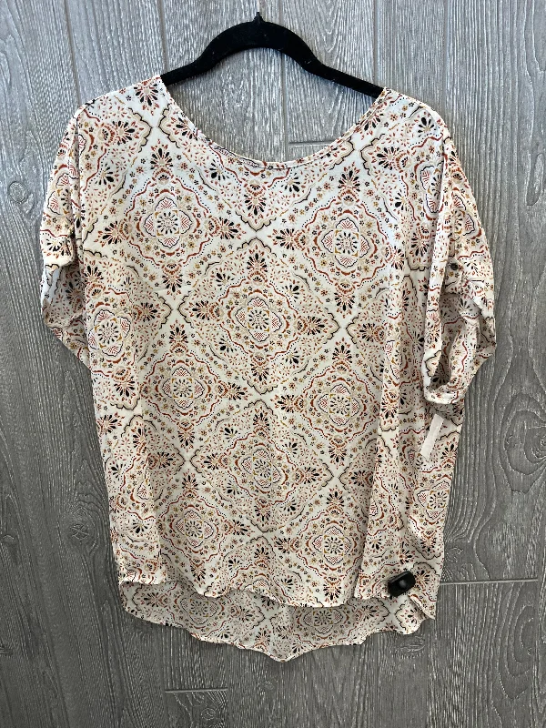 Blouse Short Sleeve By Maurices In Cream, Size: Xl