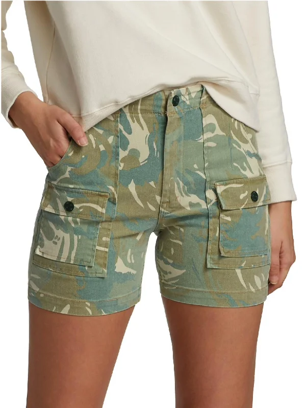 Rambler Patch Pocket Short In Tropical Camo